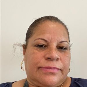 Meet your Posher, Ana